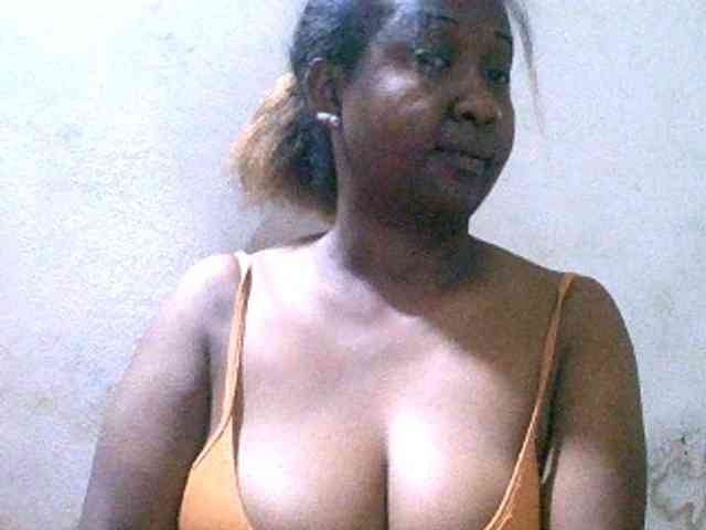 Sylivinaahh webcam