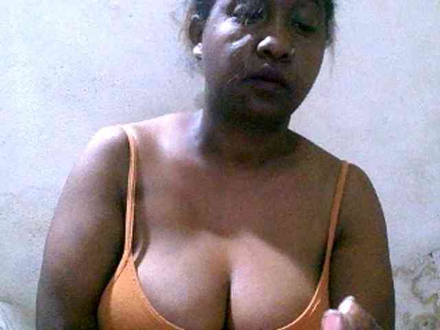 Sylivinaahh webcam