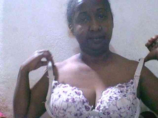 Sylivinaahh webcam