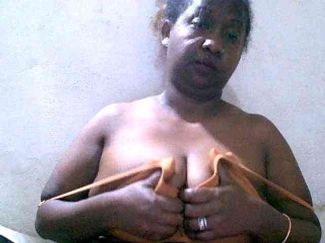 Sylivinaahh webcam