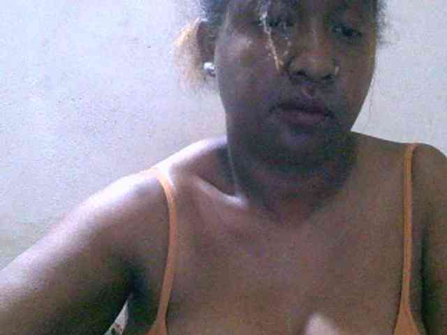 Sylivinaahh webcam