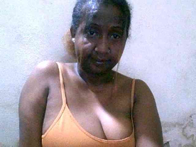 Sylivinaahh webcam