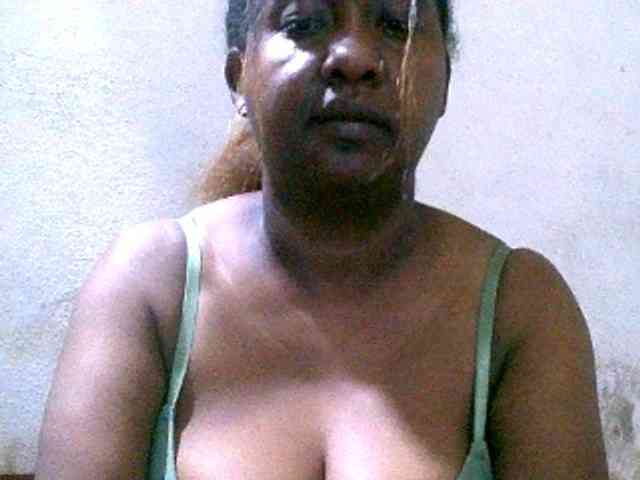 Sylivinaahh webcam
