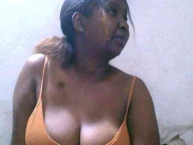 Sylivinaahh webcam