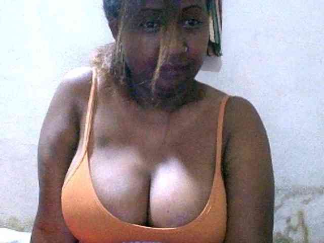 Sylivinaahh webcam