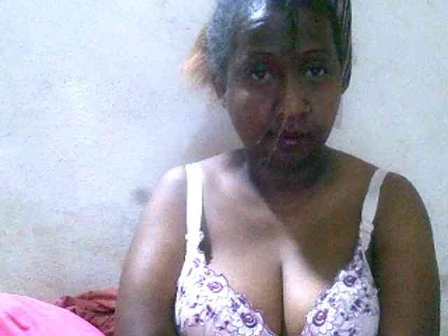Sylivinaahh webcam
