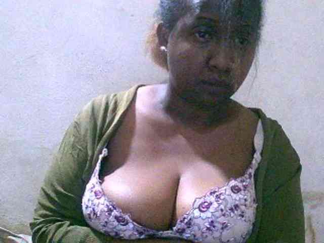 Sylivinaahh webcam