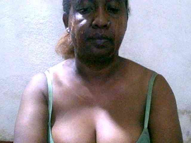 Sylivinaahh webcam