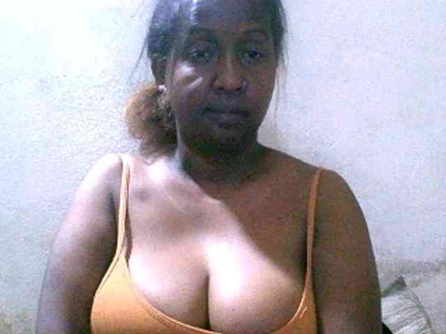 Sylivinaahh webcam