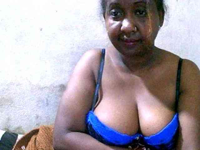 Sylivinaahh webcam