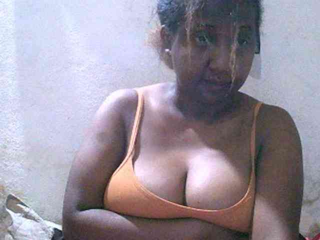 Sylivinaahh webcam