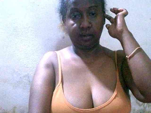 Sylivinaahh webcam
