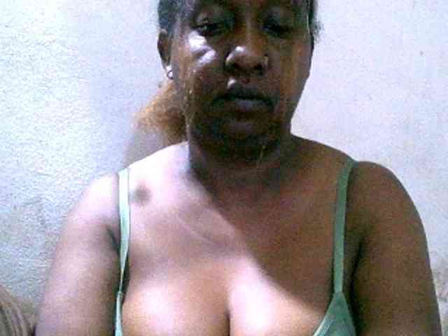 Sylivinaahh webcam
