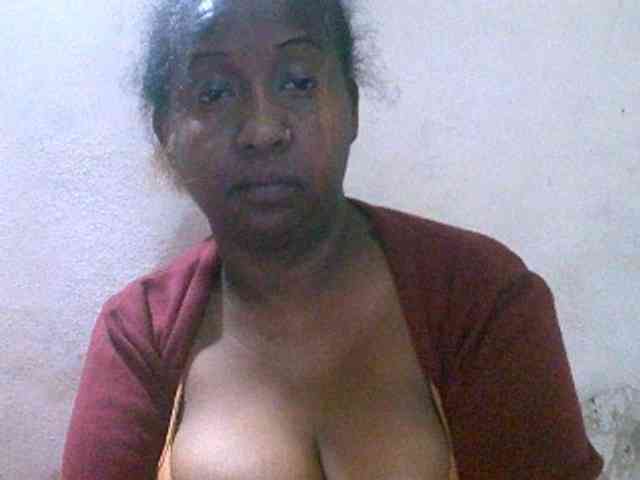 Sylivinaahh webcam