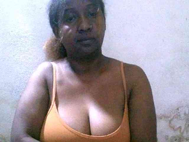Sylivinaahh webcam