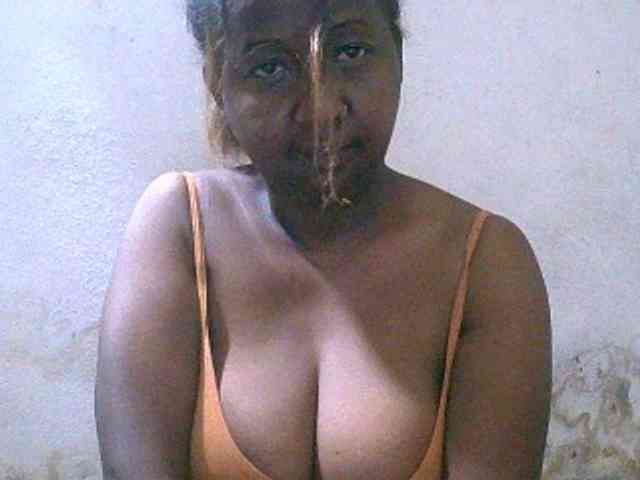 Sylivinaahh webcam
