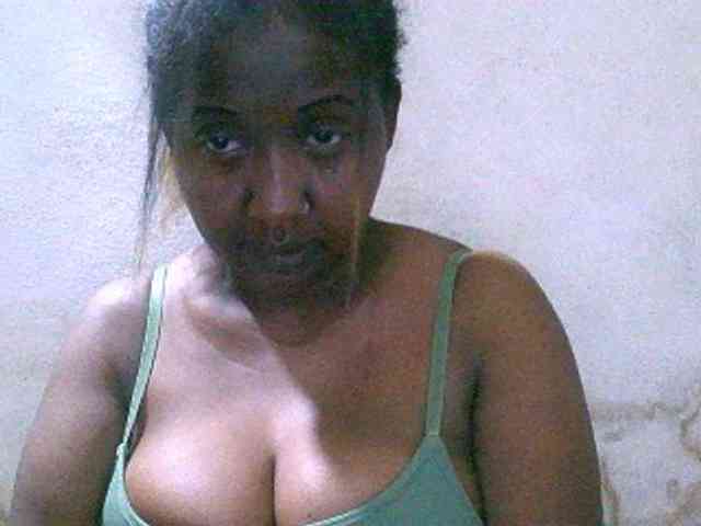 Sylivinaahh webcam