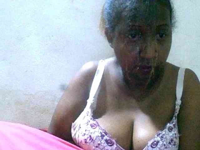 Sylivinaahh webcam