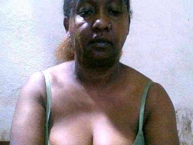 Sylivinaahh webcam