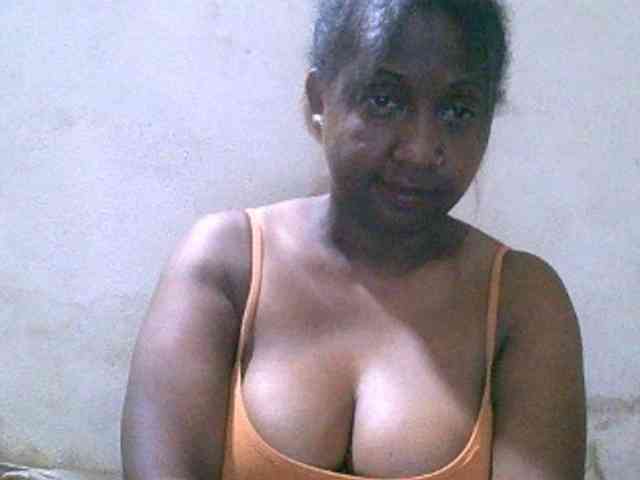 Sylivinaahh webcam