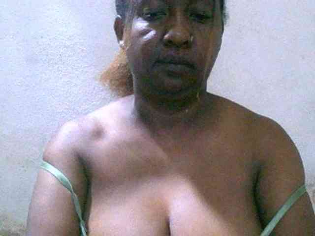 Sylivinaahh webcam