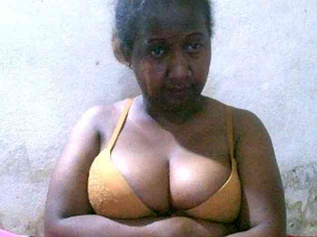 Sylivinaahh webcam