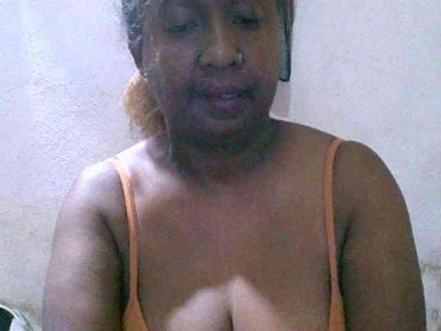 Sylivinaahh webcam