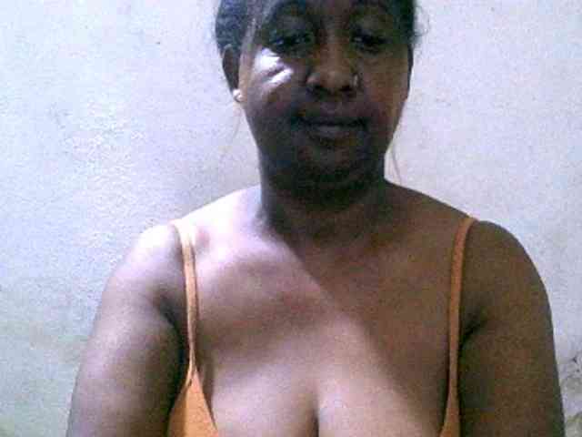 Sylivinaahh webcam