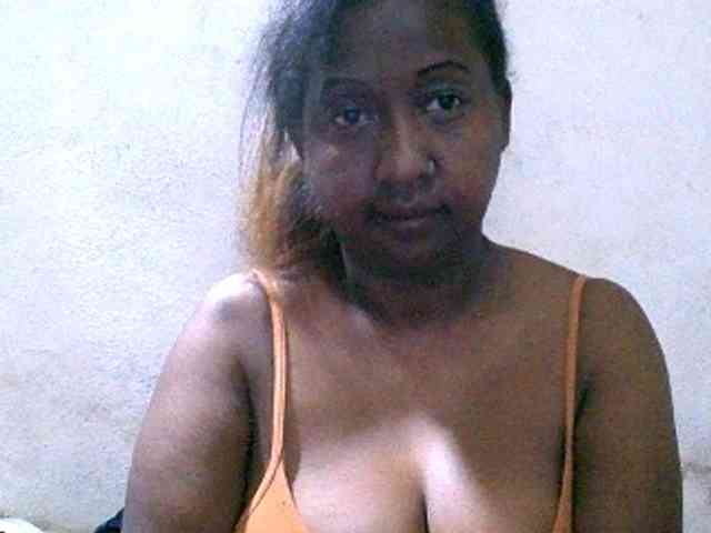 Sylivinaahh webcam