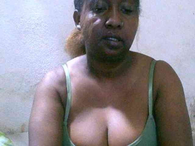Sylivinaahh webcam