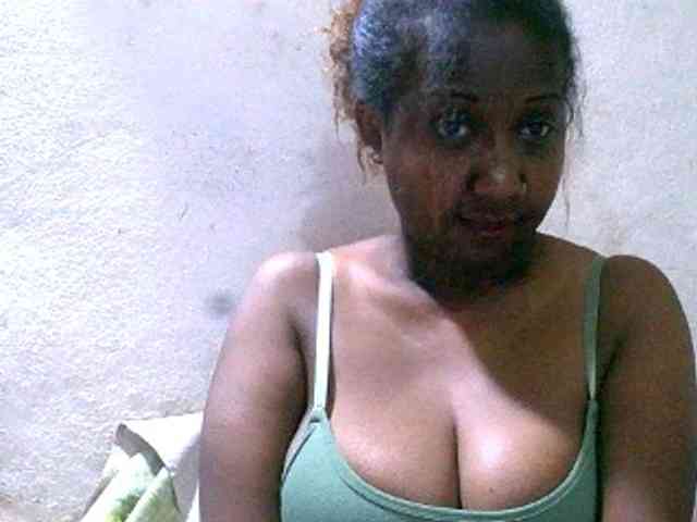 Sylivinaahh webcam