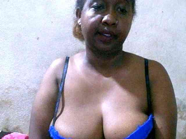 Sylivinaahh webcam