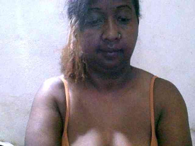 Sylivinaahh webcam