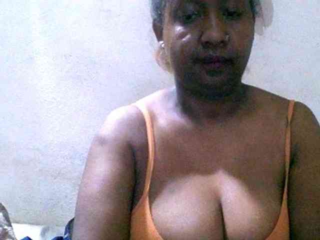 Sylivinaahh webcam