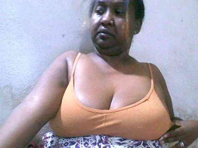 Sylivinaahh webcam