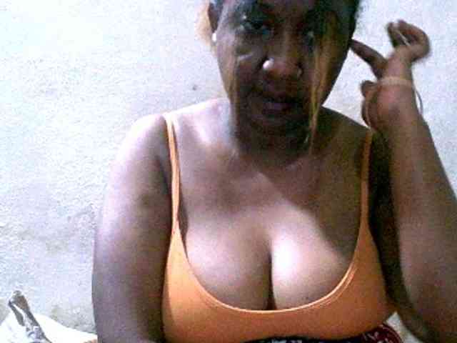 Sylivinaahh webcam