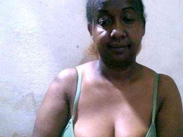 Sylivinaahh webcam
