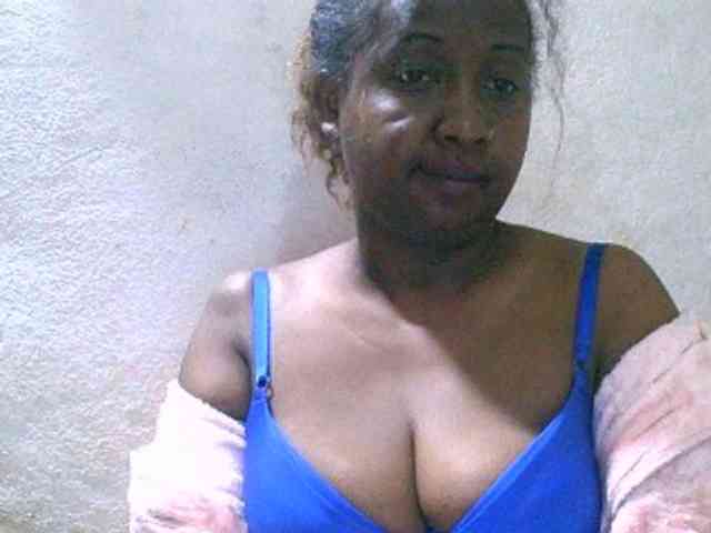 Sylivinaahh webcam