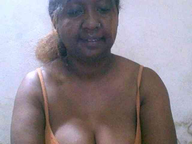 Sylivinaahh webcam