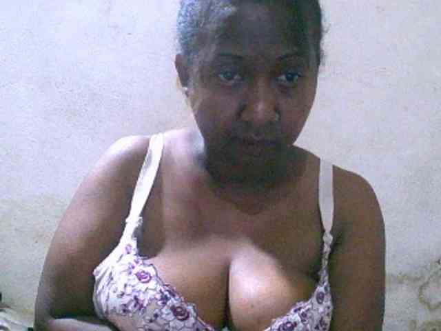 Sylivinaahh webcam