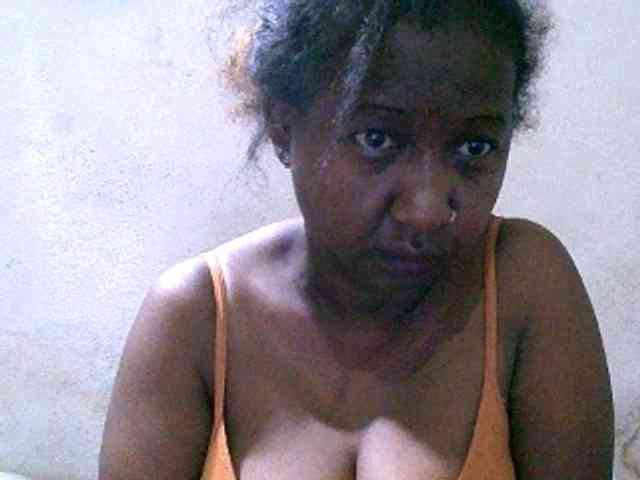 Sylivinaahh webcam