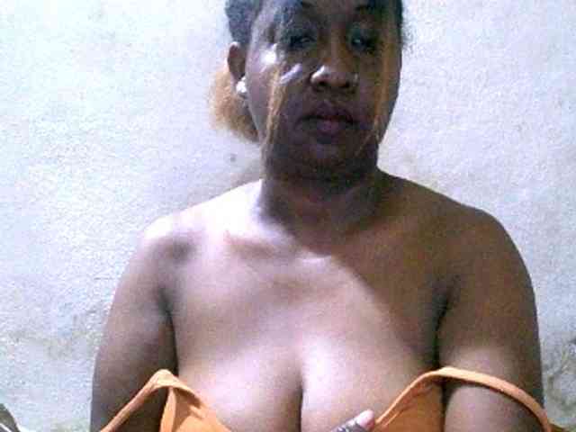 Sylivinaahh webcam