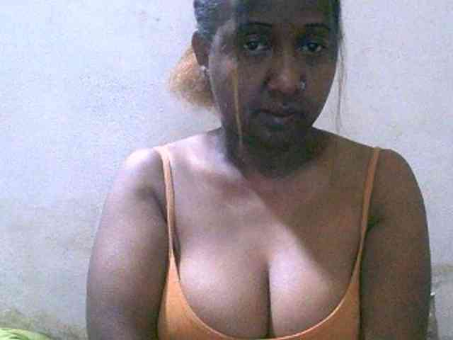 Sylivinaahh webcam