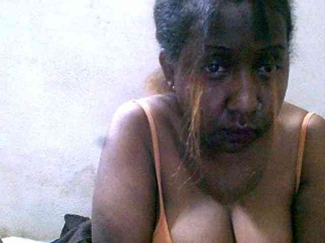 Sylivinaahh webcam