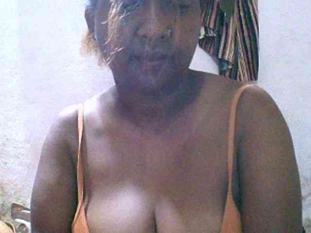 Sylivinaahh webcam