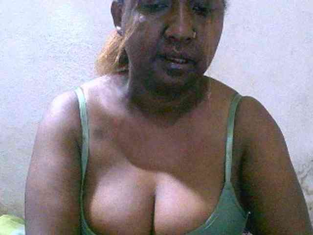 Sylivinaahh webcam