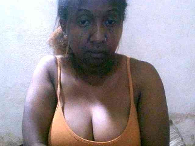 Sylivinaahh webcam