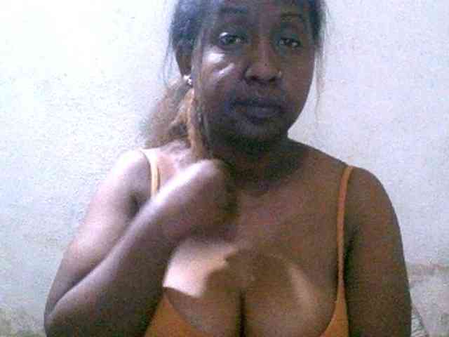 Sylivinaahh webcam