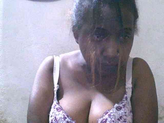 Sylivinaahh webcam