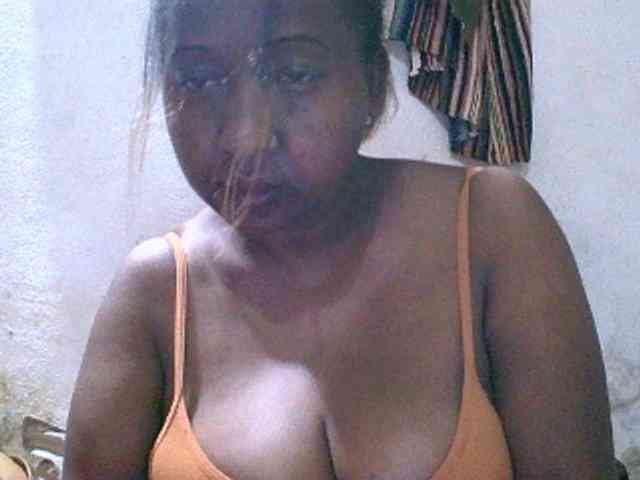 Sylivinaahh webcam